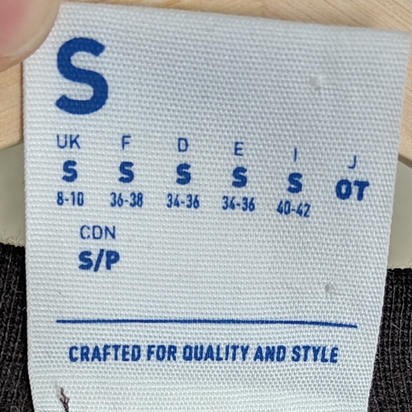 Reebok Classic Crew-Neck Tee - Picture 6 of 6